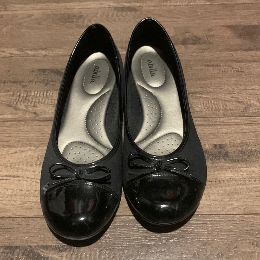 Abella black flats, 10